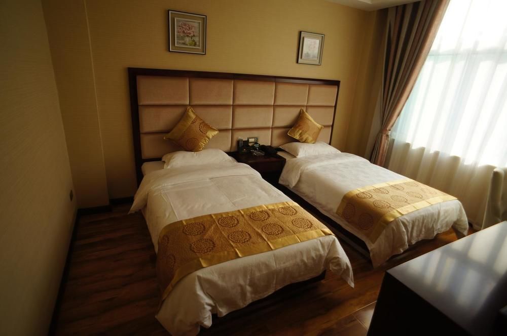 Sunshine Holiday Hotel Liaocheng Екстер'єр фото