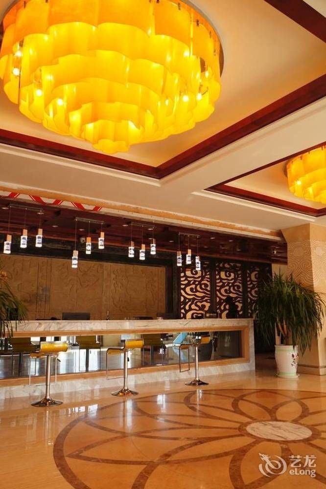 Sunshine Holiday Hotel Liaocheng Екстер'єр фото